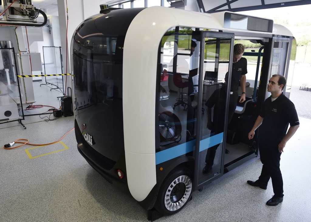Американцы напечатали на 3D-принтере беспилотный микроавтобус - 1
